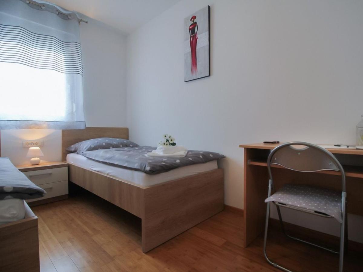 Luxury Xxl Apartment Макарска Екстериор снимка